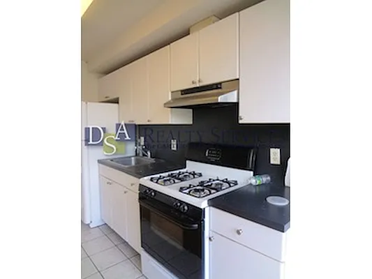 Rented by DSA Realty | media 24