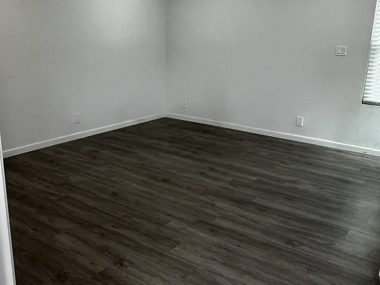 16516 S Manhattan Pl #3 — Photo 7