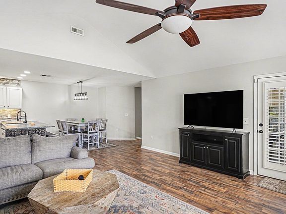 4th image of 19 Pistachio Loop #F