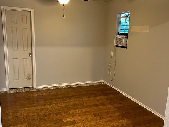5th image of 1218 Elva Warren St #2