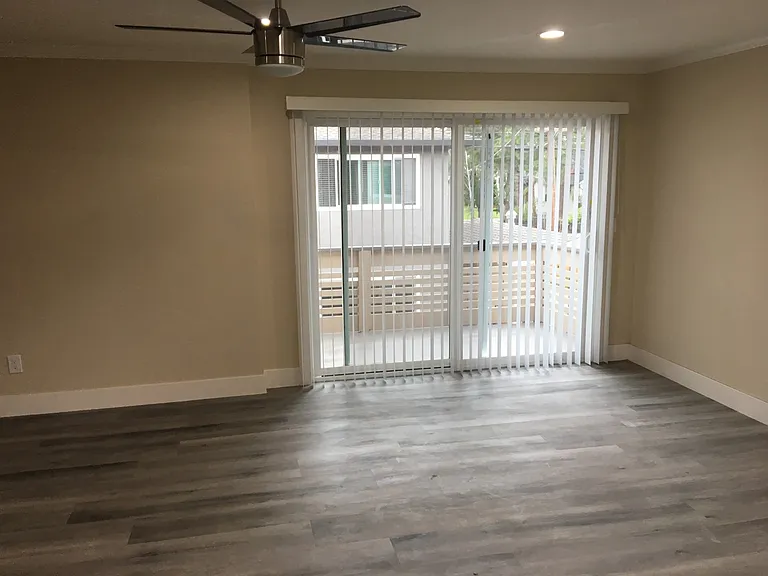 The Flats — Photo 15