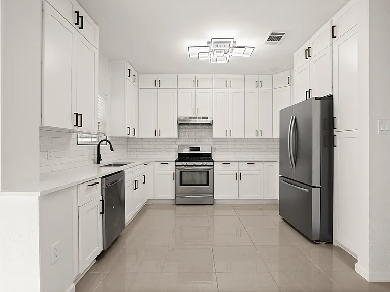 2011 Monica Ln — Photo 10