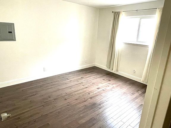 4th image of 661 Sylvan St #3