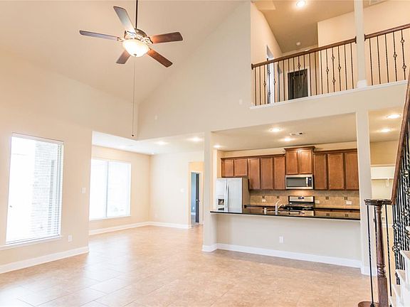 2nd image of 4831 Piares Ln