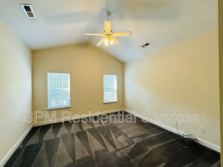 1692 Honeybee Ln — Photo 8