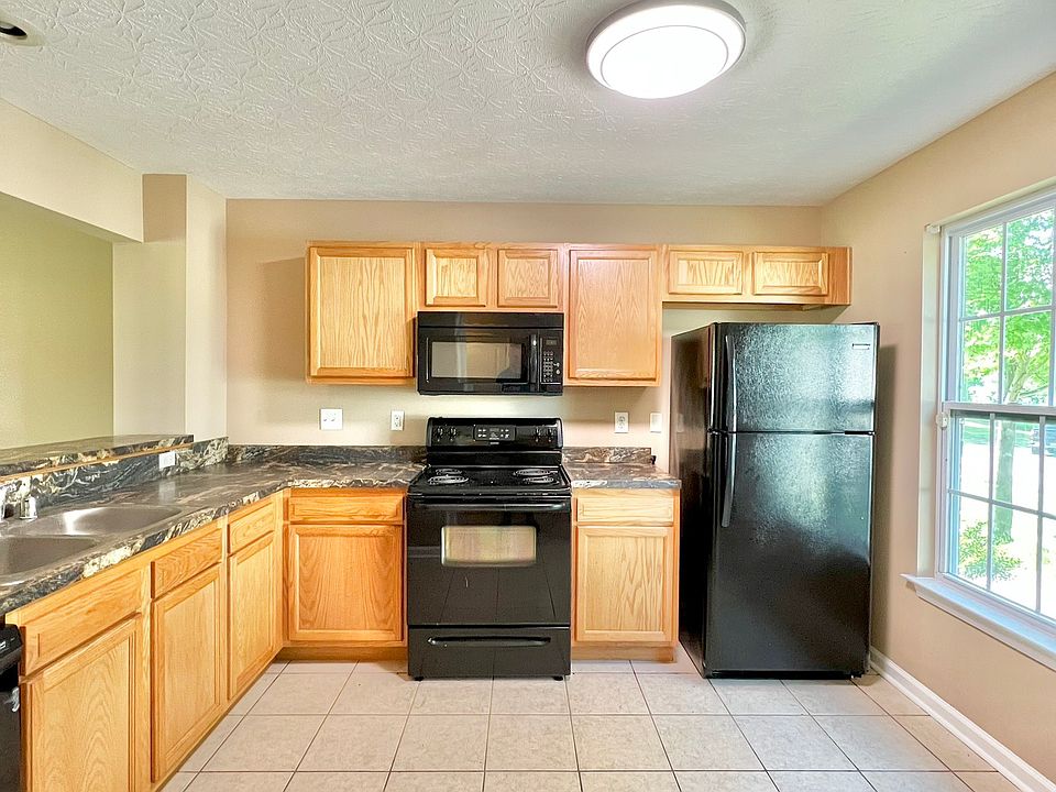 1st image of 104 Grinder Ct