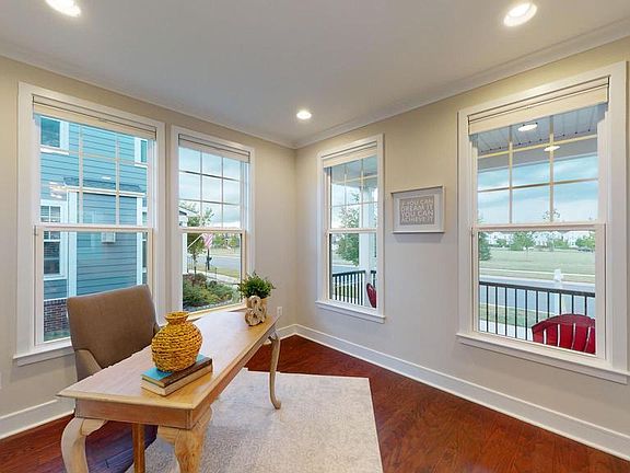 2nd image of 1025 Odyssey Park Dr SE