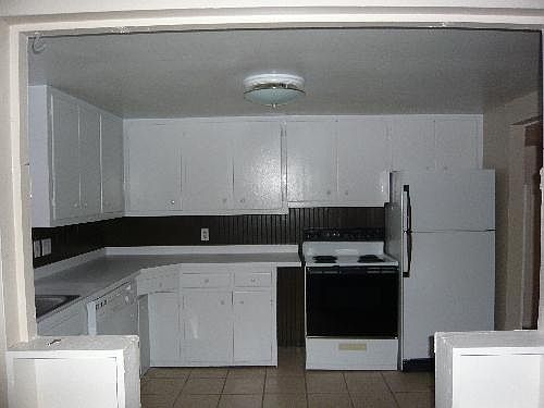 3rd image of 3123 S Lincoln St Unit B