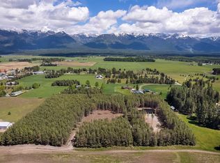 131 Royal Ln, Bigfork, MT 59911