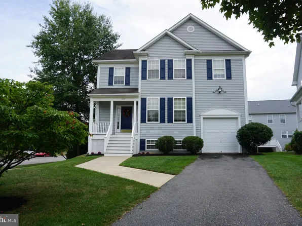 1715 Newport Cir, Baltimore, MD 21221