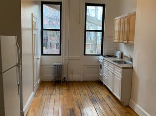 11-18 47th Ave #1R, Long Island City, NY 11101