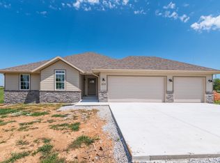 317 Jackson Spring Rd, Ozark, MO 65721