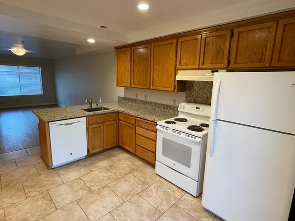 2744 College Ave #7, Livermore, CA 94550