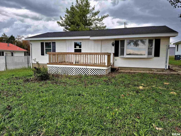 802 Dillard St, Eldorado, IL 62930