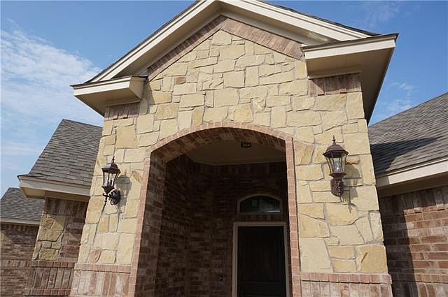 1st image of 6537 Deer Horn Dr