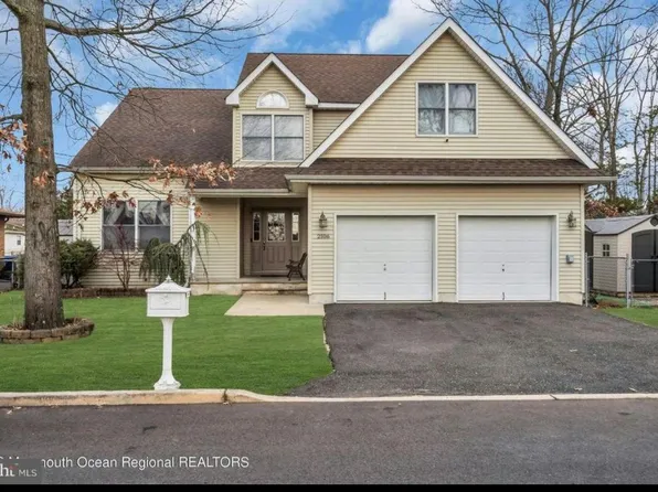 2106 Driscoll Rd, Toms River, NJ 08753