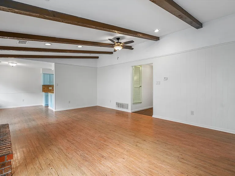 10057 Woodland Village Dr — Photo 8