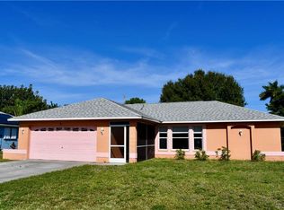 313 SE 19th Ter, Cape Coral, FL 33990