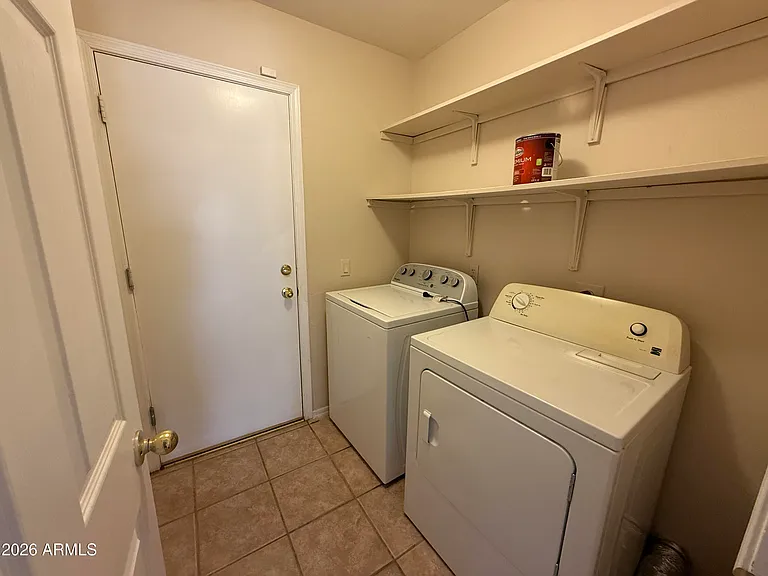 1413 W Orchid Ln — Photo 9