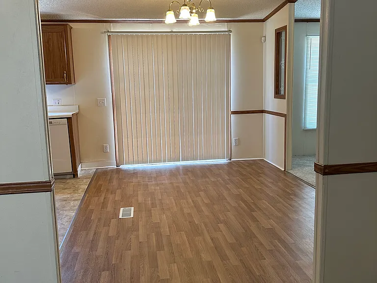 670 Winding Rdg — Photo 4