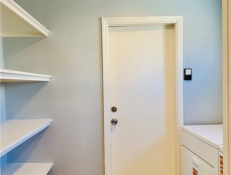 2335 E Trenton Ave — Photo 14