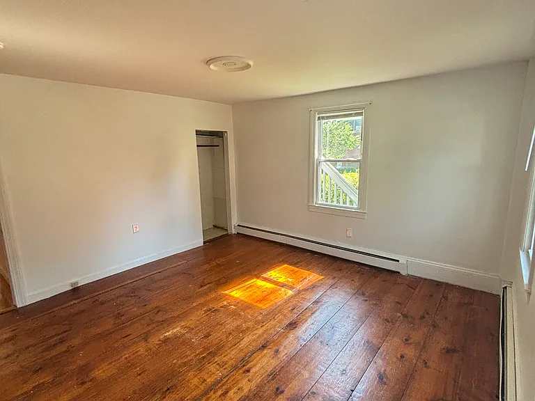 270 South St — Photo 8