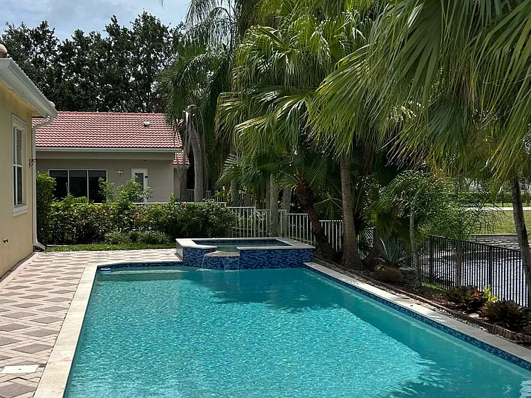 8192 NW 42nd St — Photo 36