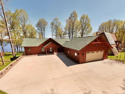 176 Sunset Shores Rd, Iron River, MI, 49935