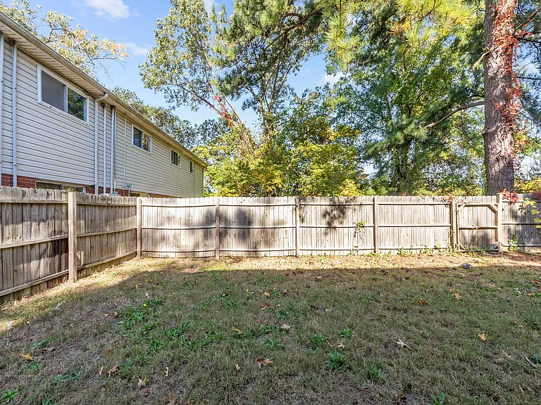 912 Druid Cir — Photo 21