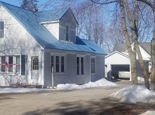 216 W Lincoln St, Boyne City, MI 49712