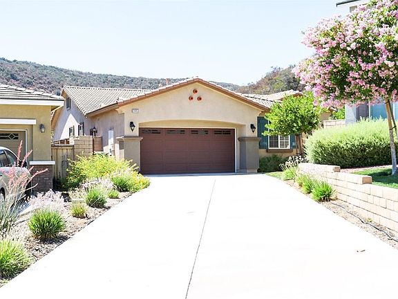 5th image of 29153 Gateway Dr