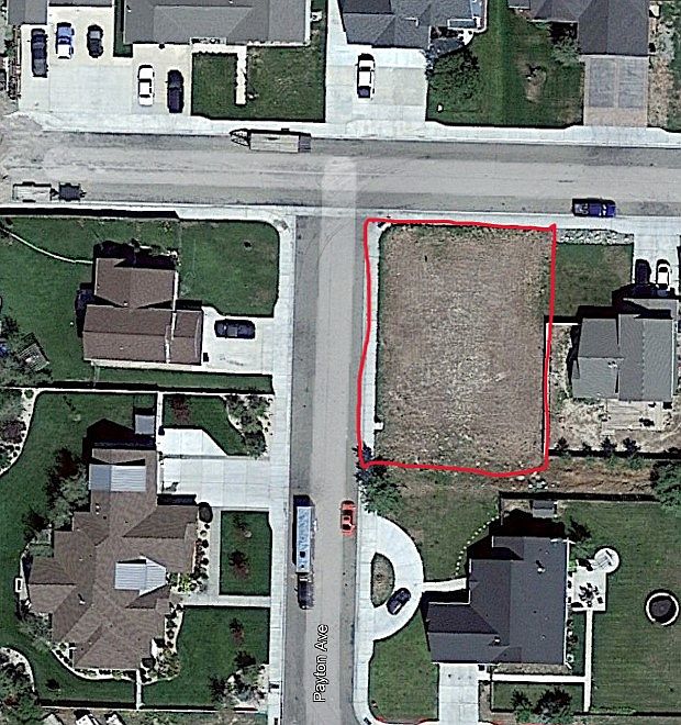 1st image of 518 14th St W