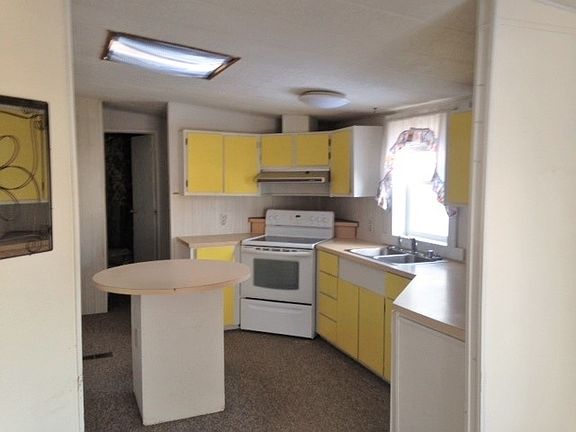 4th image of 1108 N 5th St
