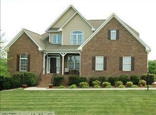 7431 Craigberry Ct, Rural Hall, NC 27045