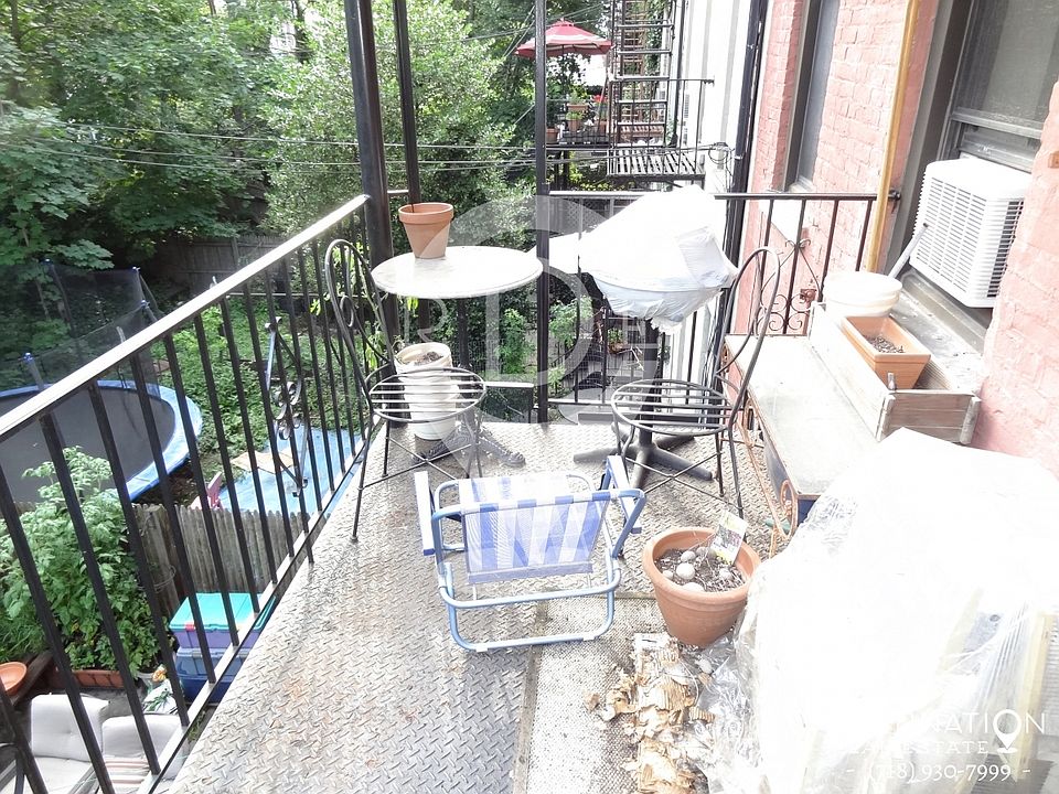 1st image of 376 13th St