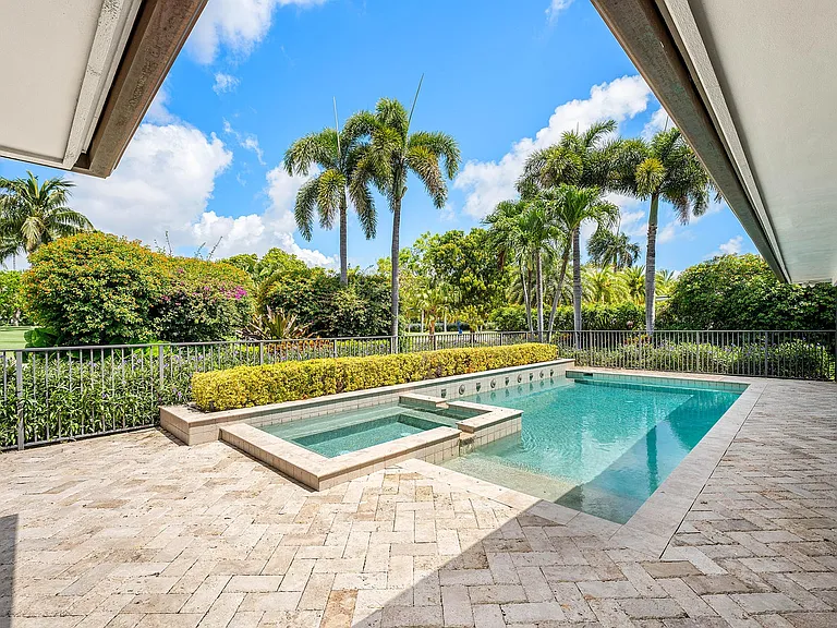 1851 Thatch Palm Dr — Photo 34