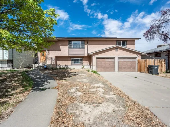 33 Briarwood Cir, Pueblo, CO 81005