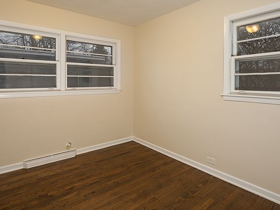 5th image of 341 E Elm St