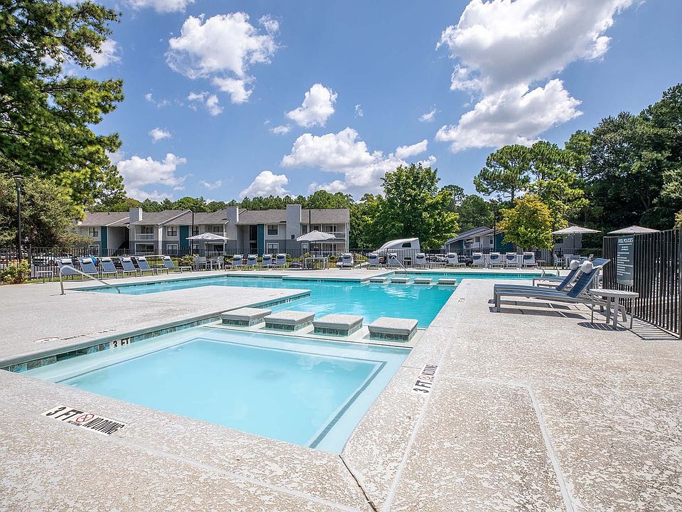 1st image of 1500 Willow Trail Dr #1006