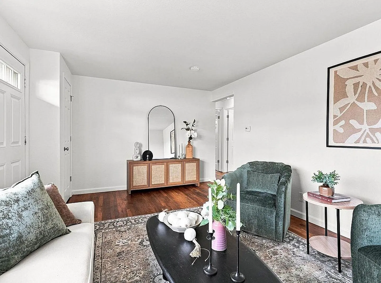 4-bedroom, 1 bath Beautifully Updated Single Family Home Available Now! - Northwest Francis — Photo 4
