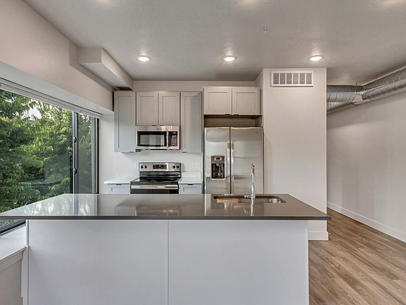 2nd image of 606 W North Temple St #206