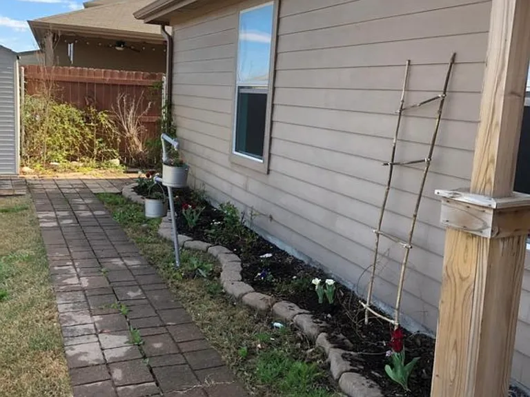 12413 Shine Ave — Photo 11