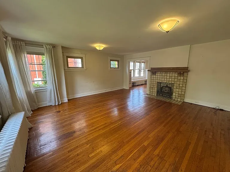 1331 Shady Ave — Photo 29