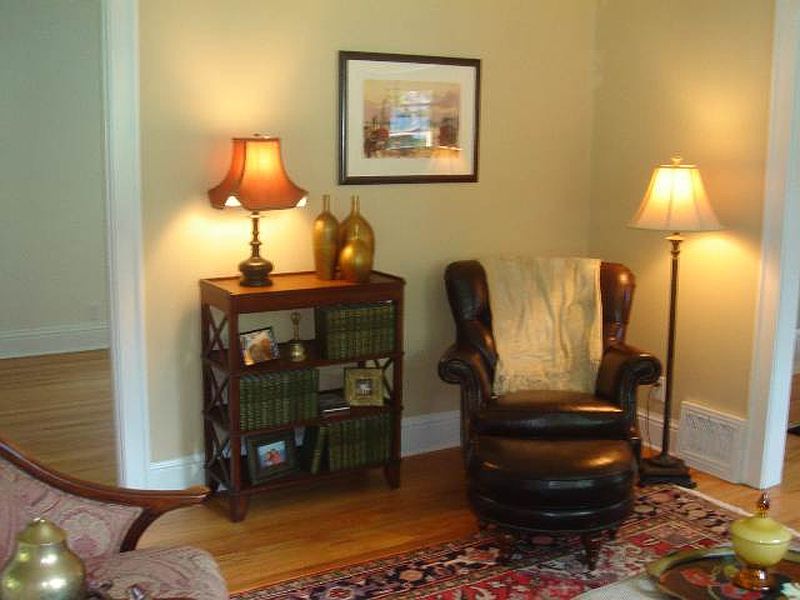 3rd image of 216 MCCULLOUGH Place