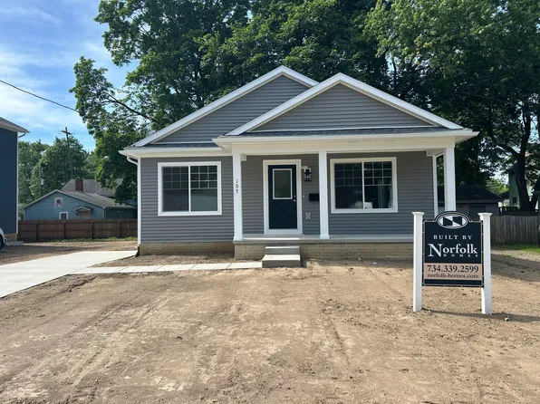 107 Hart St, Marshall, MI 49068