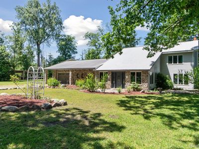 3990 S Sashabaw Rd, Clarkston, MI, 48348