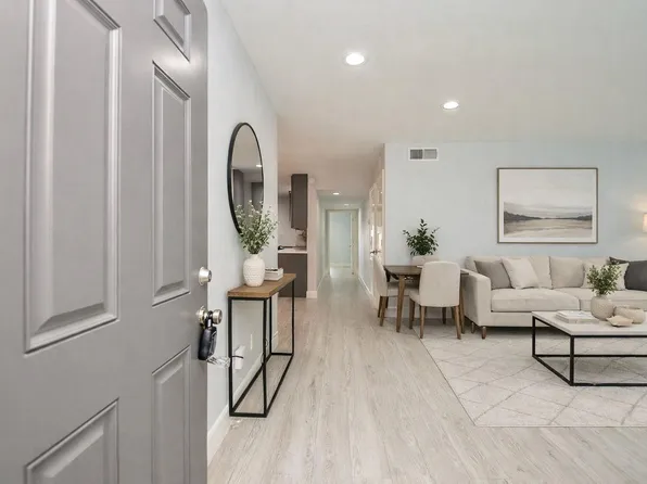 12633 Memorial Dr, Houston, TX