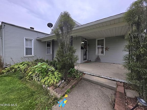 2nd image of 235 Rush St