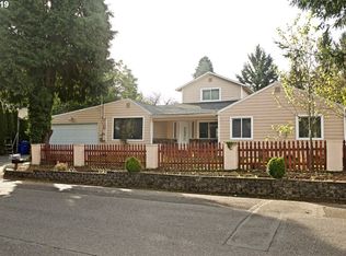 10832 NE Siskiyou St, Portland, OR