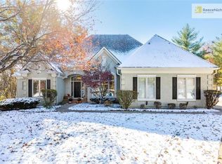 1801 Bent Oaks Dr, Liberty, MO 64068